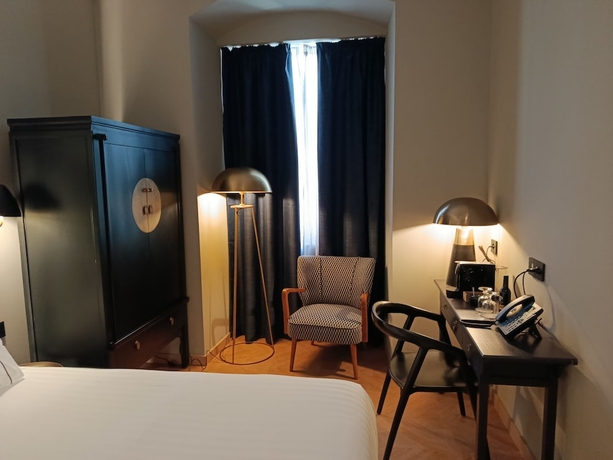 Imagen de la habitación del Hotel Dalma Baixa. Foto 13