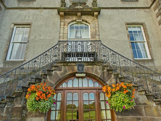 Imagen de los exteriores del Hotel Dalmahoy and Country Club. Foto 8