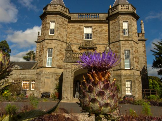 Imagen de los exteriores del Hotel Dalmahoy and Country Club. Foto 9