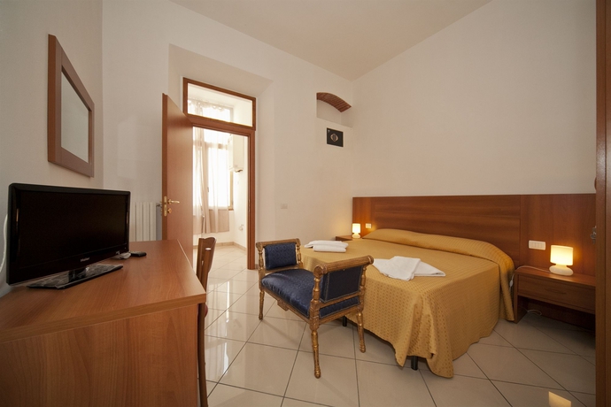 Imagen de la habitación del Hotel Dalmazia. Foto 11