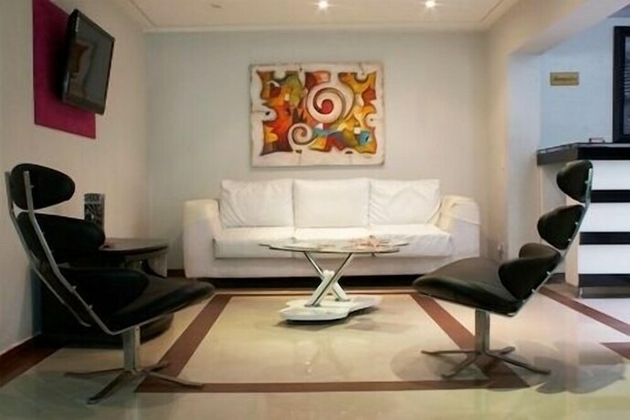 Imagen de los interiores del Hotel Dalons Colonial. Foto 17