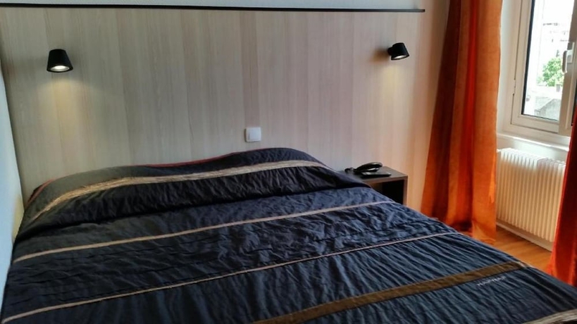 Imagen de la habitación del Hotel D'alsace, Villeurbanne. Foto 11
