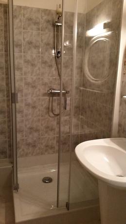 Imagen de la habitación del Hotel D'alsace, Villeurbanne. Foto 14