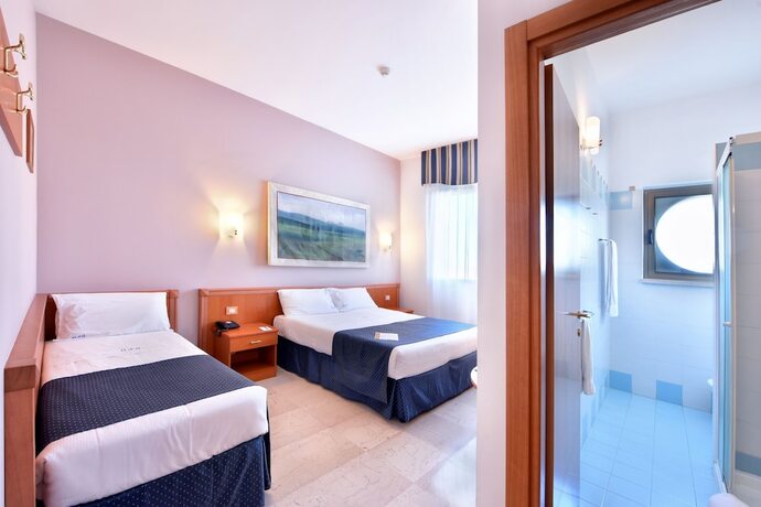 Imagen de la habitación del Hotel D'altavilla. Foto 12