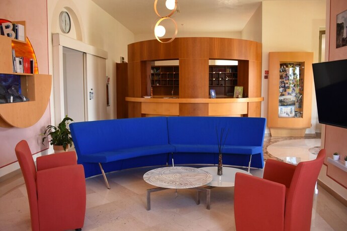 Imagen de los interiores del Hotel D'altavilla. Foto 24