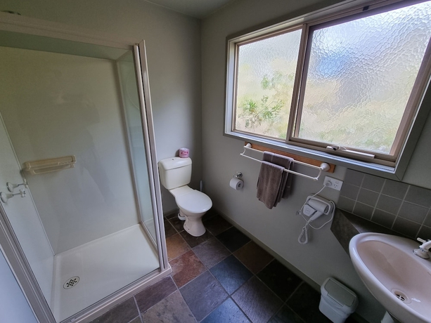 Imagen de la habitación del Hotel D'altons Studios. Foto 13