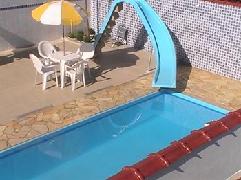 Imagen de la piscina del Hotel Dalu. Foto 11