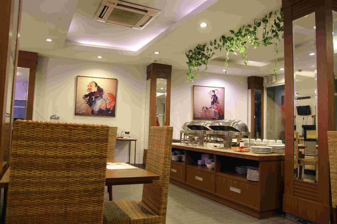 Imagen del bar/restaurante del Hotel Dalu. Foto 3
