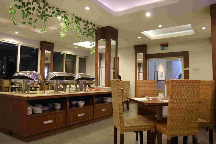 Imagen del bar/restaurante del Hotel Dalu. Foto 4