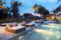 Imagen de la piscina del Hotel Damai Puri Resort And Spa. Foto 5