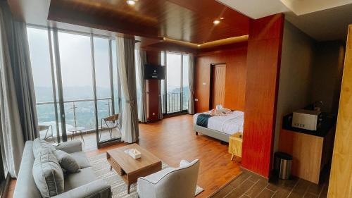 Imagen de la habitación del Hotel Damar Langit Resort. Foto 16