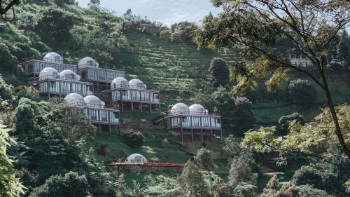 Imagen de la habitación del Hotel Damar Langit Resort. Foto 18