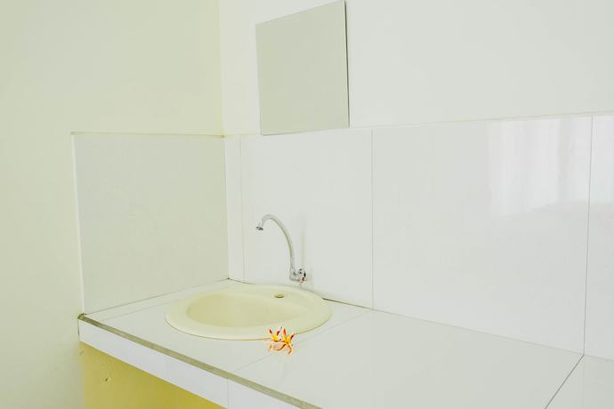 Imagen de la habitación del Hotel Damar Sanjaya Uttama. Foto 8
