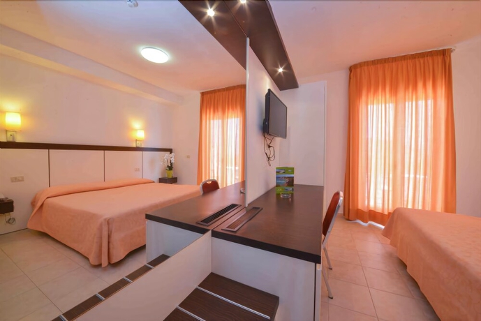 Imagen de la habitación del Hotel D'amato. Foto 11