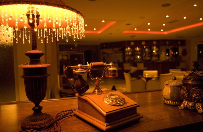 Imagen de los interiores del Hotel Damia. Foto 18