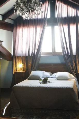 Imagen de la habitación del Hotel Damian. Foto 2
