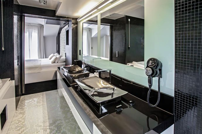 Imagen de los interiores del Hotel Damianii. Foto 10