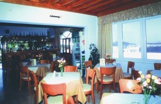 Imagen del bar/restaurante del Hotel Damianos. Foto 3
