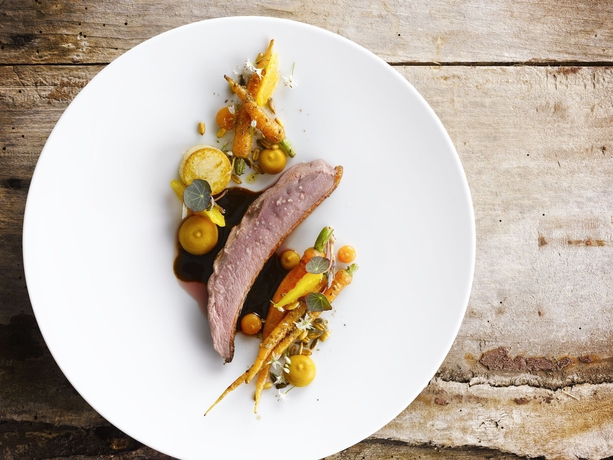 Imagen del bar/restaurante del Hotel Damier. Foto 2