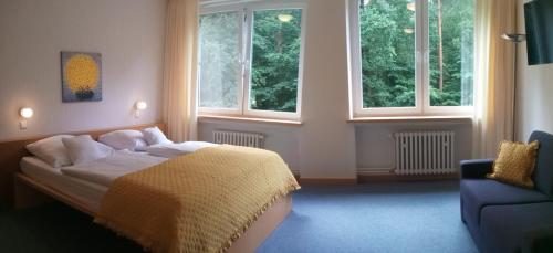 Imagen de la habitación del Hotel Damme. Foto 19