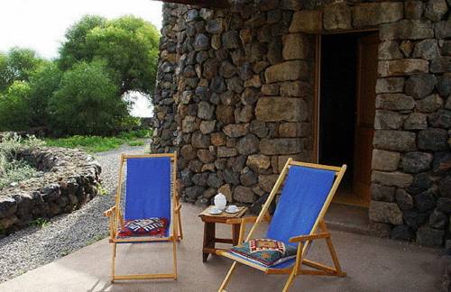 Imagen de la habitación del Hotel Dammusi Sciuvechi Resort. Foto 4