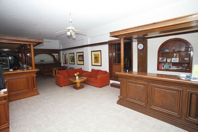 Imagen general del Hotel Damnoni Paradise. Foto 14