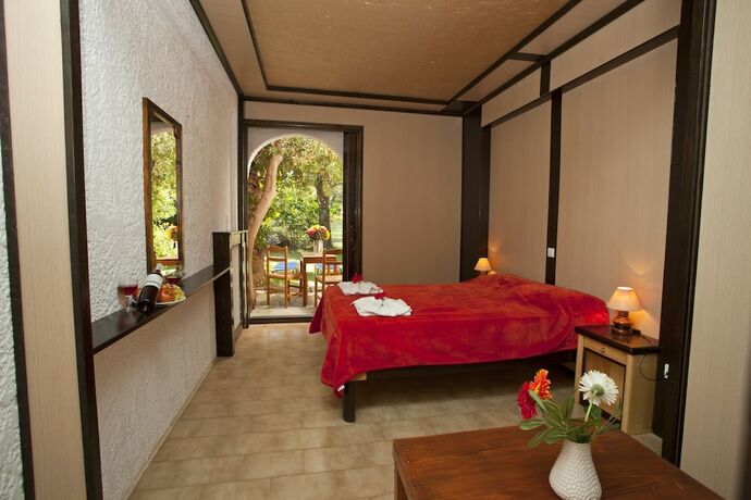 Imagen de la habitación del Hotel Damnoni Paradise. Foto 20