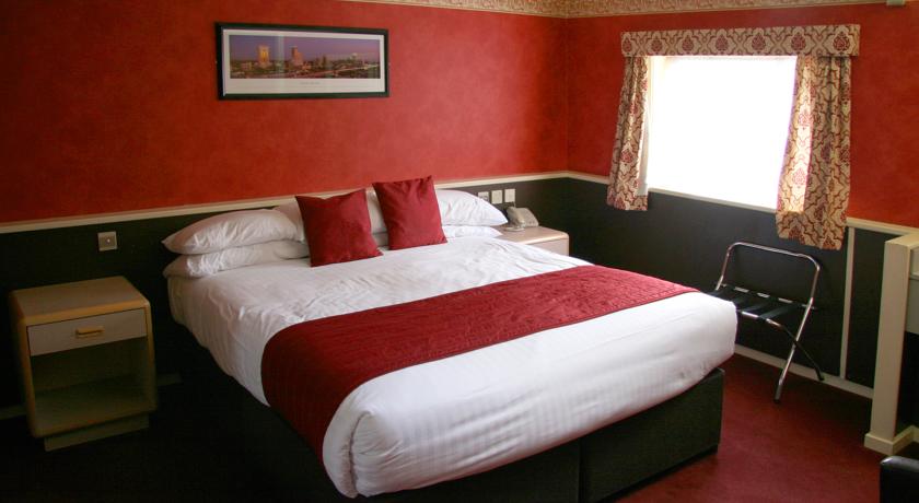 Imagen general del Hotel Damon's. Foto 2