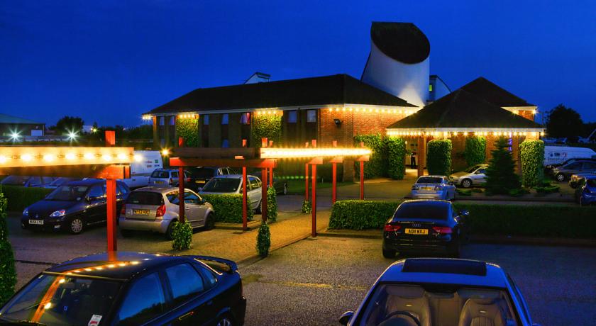 Imagen general del Hotel Damon's. Foto 7