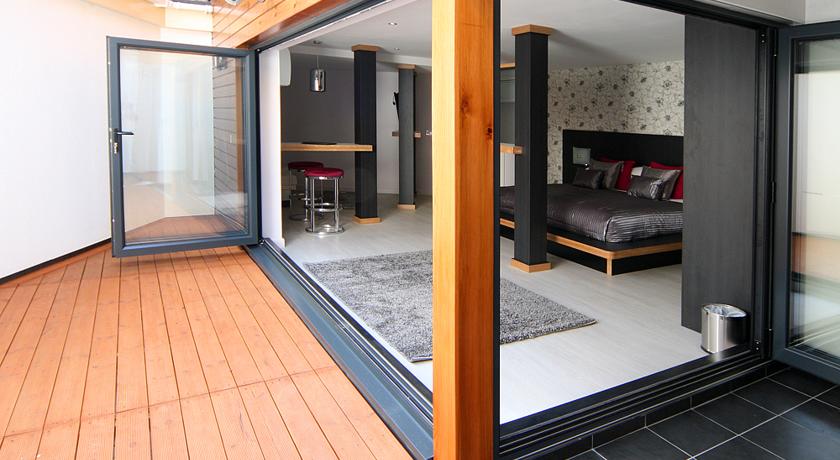 Imagen general del Hotel Damon's. Foto 14