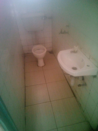 Imagen de la habitación del Hotel Damuku Guest House Eldoret. Foto 10