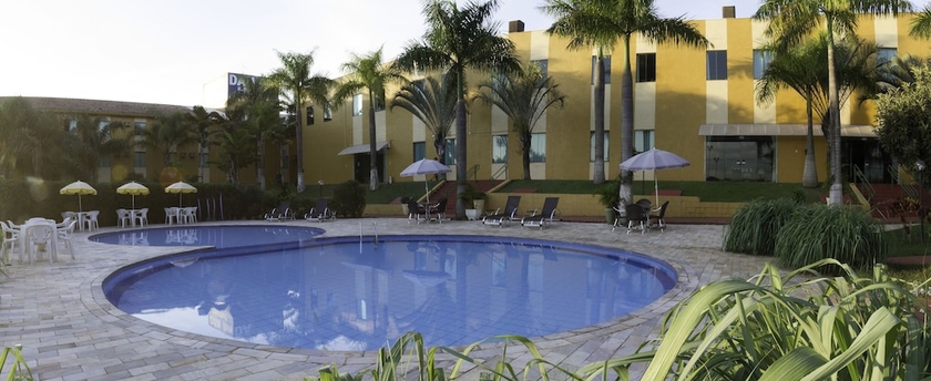 Imagen de la piscina del Hotel Dan Inn Franca and Conven&ccedil;&otilde;es. Foto 17