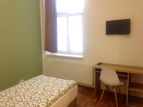 Imagen de la habitación del Hotel Dan In'n Out. Foto 6