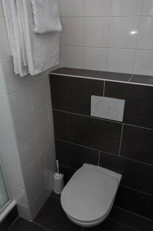 Imagen de la habitación del Hotel Dan In'n Out. Foto 10