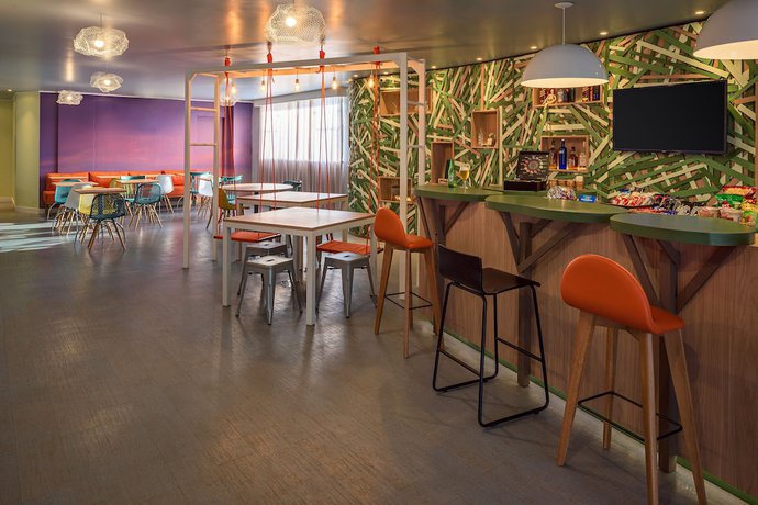 Imagen del bar/restaurante del Hotel Dan Inn S&atilde;o Carlos. Foto 2
