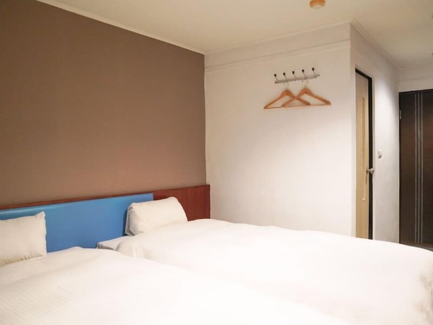 Imagen de la habitación del Hotel Dan Lee Inn. Foto 3