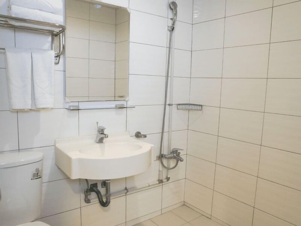 Imagen de la habitación del Hotel Dan Lee Inn. Foto 10