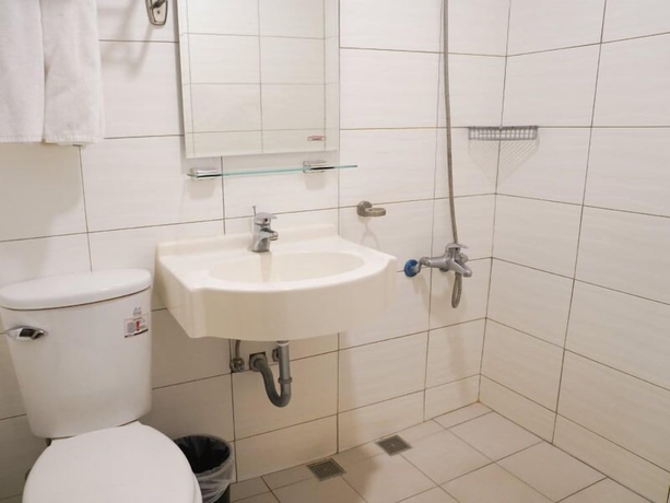 Imagen de la habitación del Hotel Dan Lee Inn. Foto 11