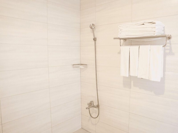 Imagen de la habitación del Hotel Dan Lee Inn. Foto 12