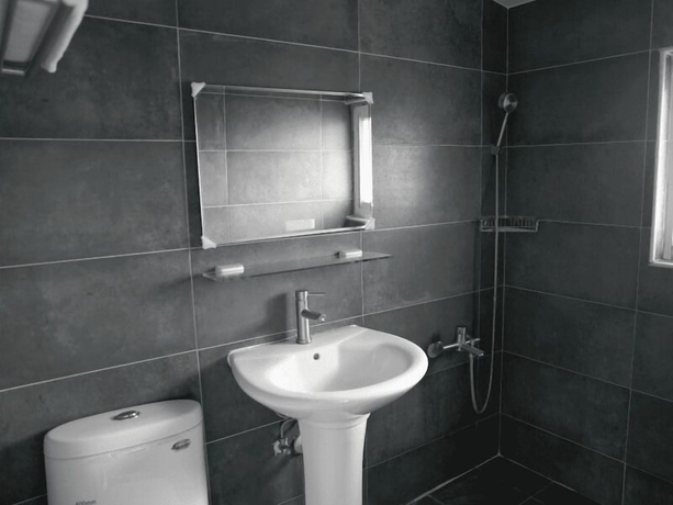 Imagen de la habitación del Hotel Dan Lee Inn. Foto 13