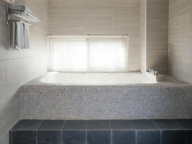 Imagen de la habitación del Hotel Dan Lee Inn. Foto 14