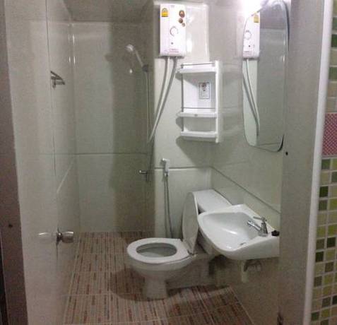 Imagen de la habitación del Hotel Dan Muangthong Rental. Foto 7