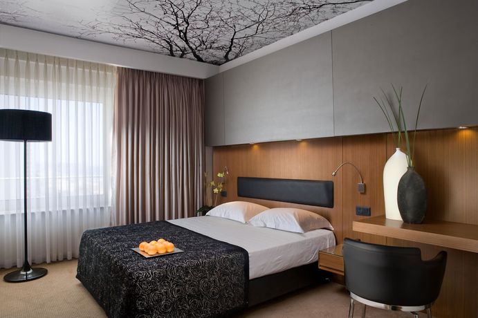 Imagen de la habitación del Hotel Dan Tel Aviv. Foto 3