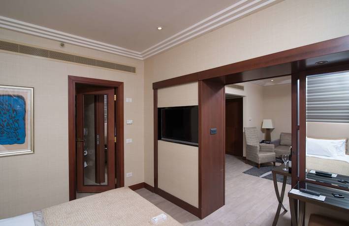 Imagen de la habitación del Hotel Dan Tel Aviv. Foto 14