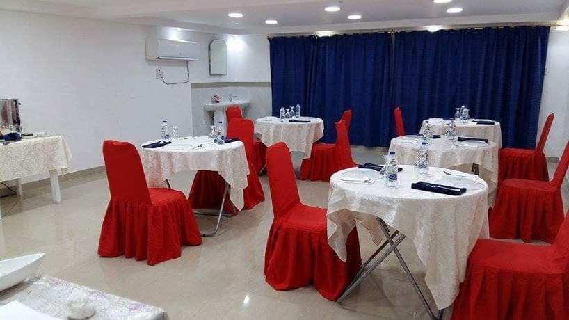 Imagen del bar/restaurante del Hotel Dana Al Buhaira Beach. Foto 3
