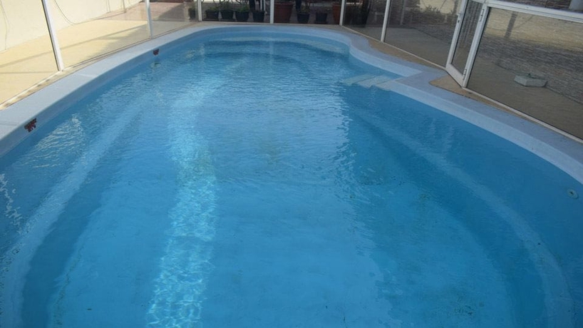 Imagen de la piscina del Hotel Dana Al Buhaira Beach. Foto 19