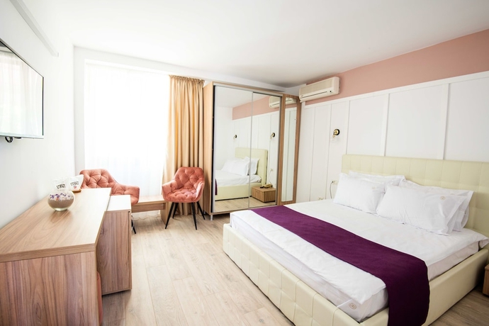 Imagen de la habitación del Hotel Dana Resort. Foto 8