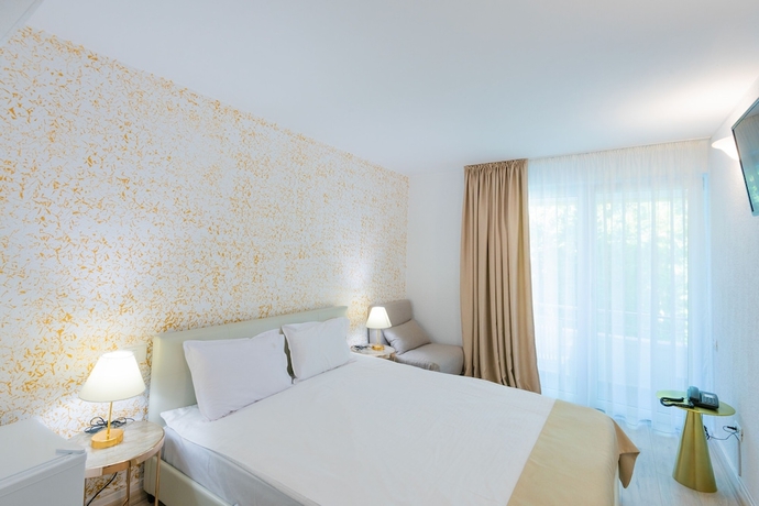 Imagen de la habitación del Hotel Dana Resort. Foto 15