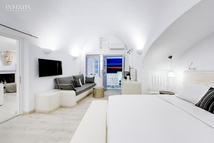 Imagen de la habitación del Hotel Dana Villas and Infinity Suites. Foto 4