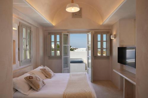 Imagen general del Hotel Danae Suites Santorini. Foto 9